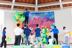 BỆNH VIỆN NHÂN ÁI TỔ CHỨC CHƯƠNG TRÌNH “VUI TẾT TRUNG THU 2025” CHO CON EM CÁN BỘ, NHÂN VIÊN